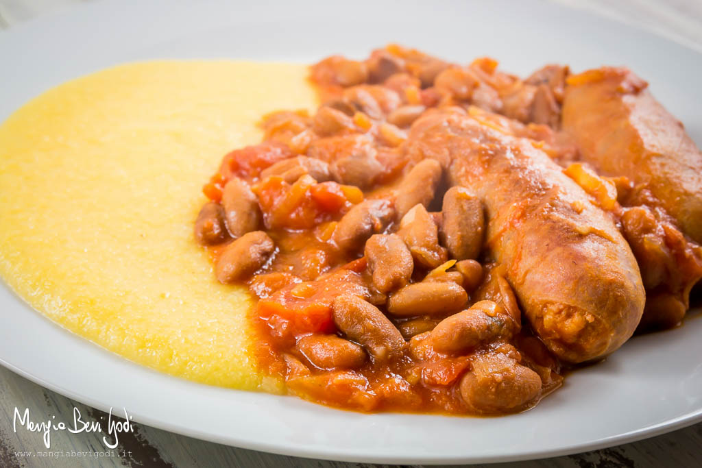 Salsiccia-e-fagioli-con-polenta