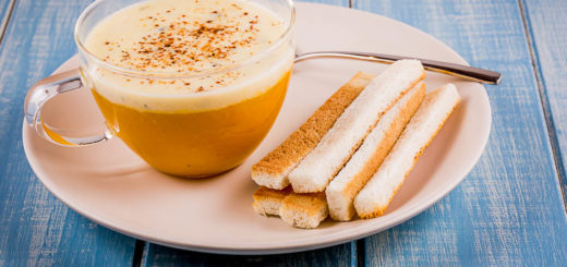 Cappuccino di zucca e funghi porcini con crema di gorgonzola