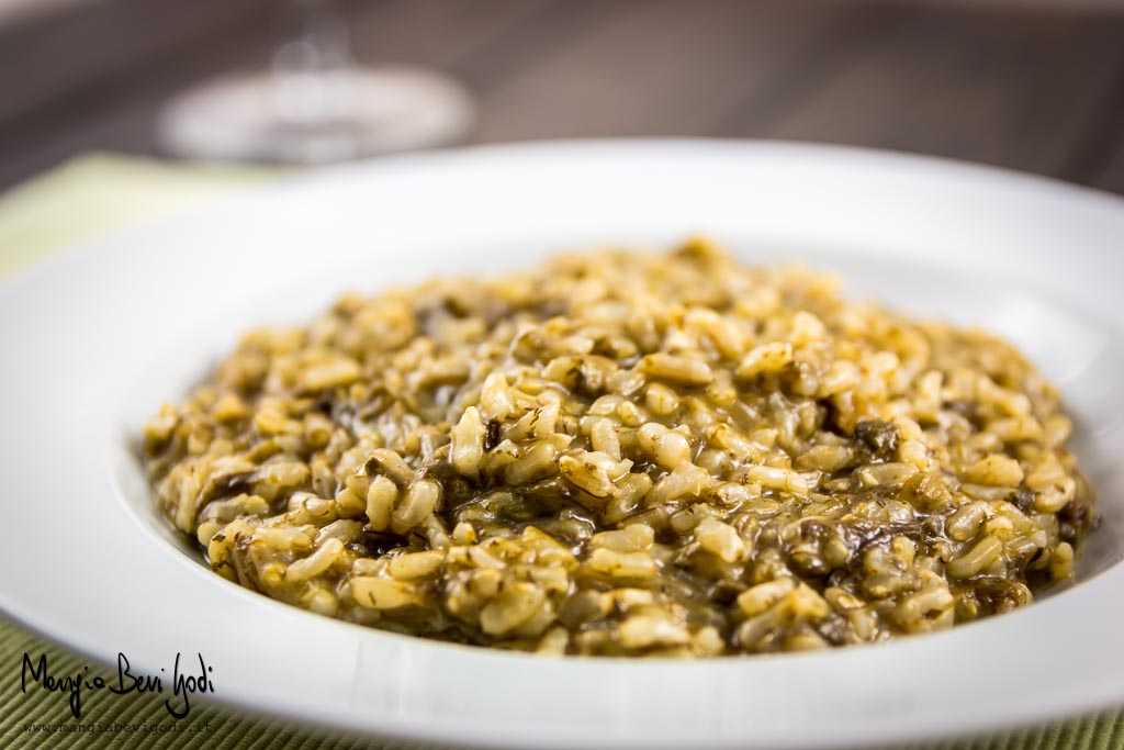 Risotto integrale con i bruscandoli