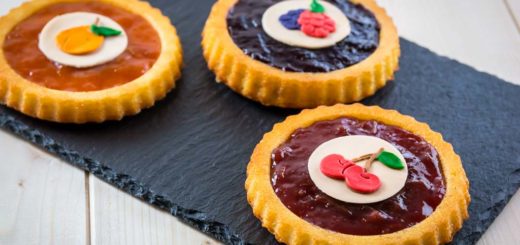 Crostate morbide mignon con marmellata alla frutta