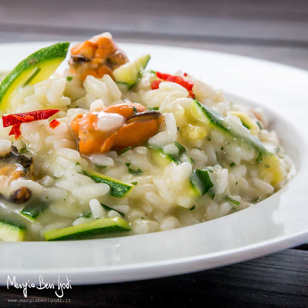 Risotto con cozze e zucchine