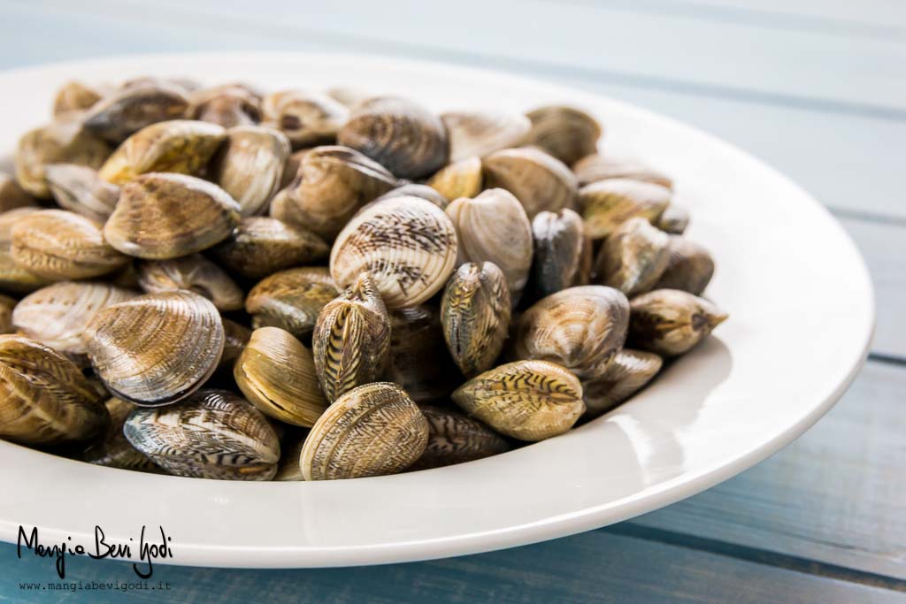 Spaghetti con le vongole: ingredienti