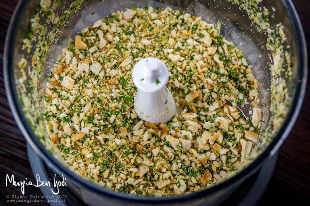 Preparazione ripieno per maccarello in porchetta