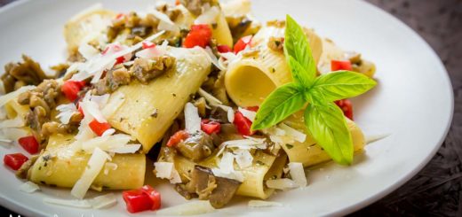 Paccheri al pesto di melanzane