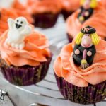Cupcake ai mirtilli con frosting colorato