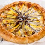 Torta salata con radicchio di Treviso e Taleggio