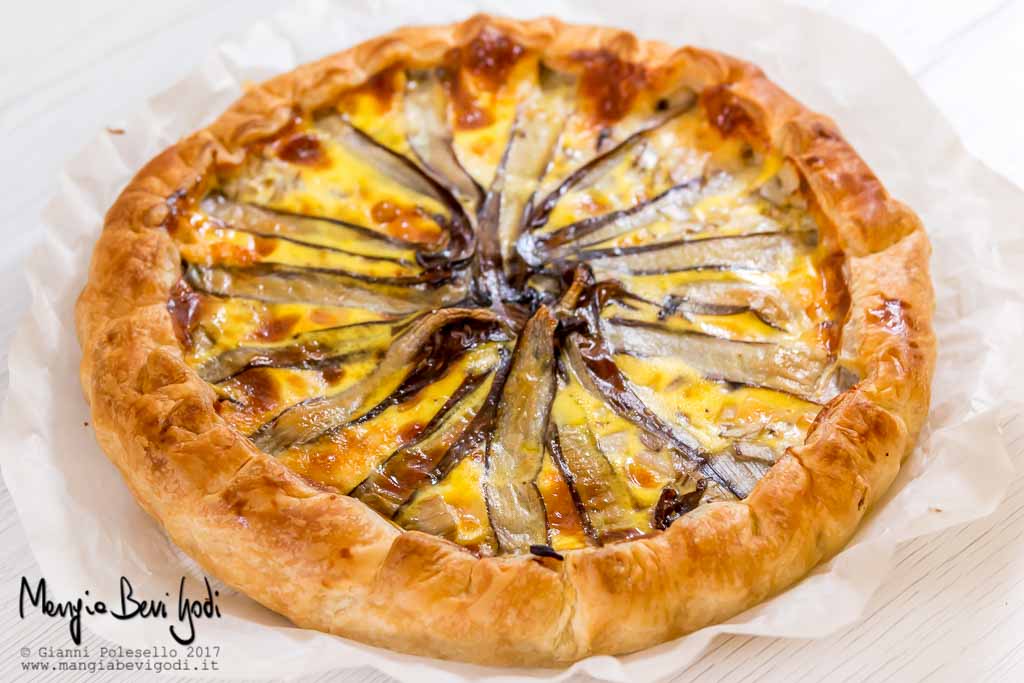 Torta salata con radicchio di Treviso e Taleggio