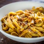 Tagliatelle con ragù di costine