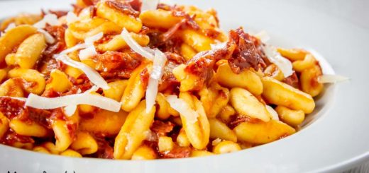 Cavatelli con ragù di bresaola