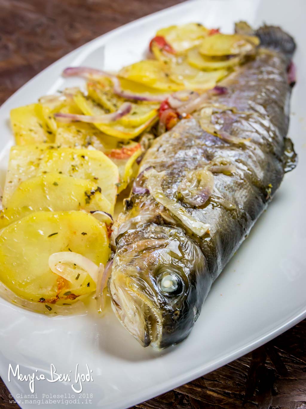 Trota al forno con patate