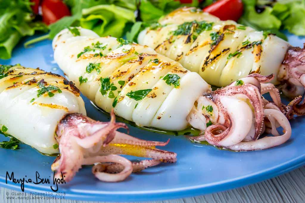 Calamari Alla Griglia Come Renderli Teneri E Non Gommosi Mangia Bevi Godi Blog Di Cucina E Ricette