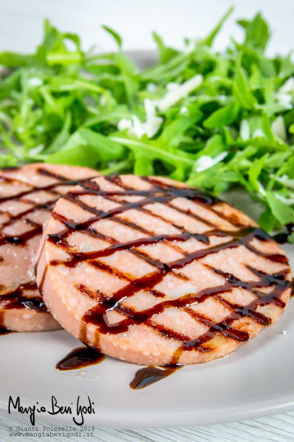 Mortadella alla piastra
