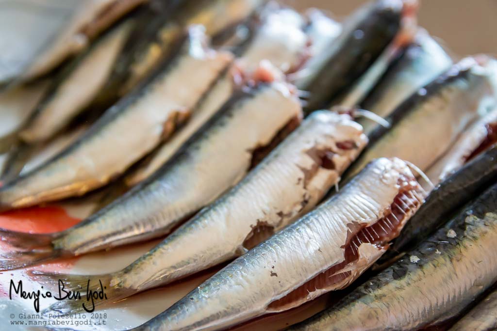 Piatto di sardine pulite (eviscerate e senza testa)