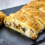 Strudel salato con casatella e melanzane