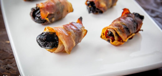 Involtini di prugne e pancetta alla griglia