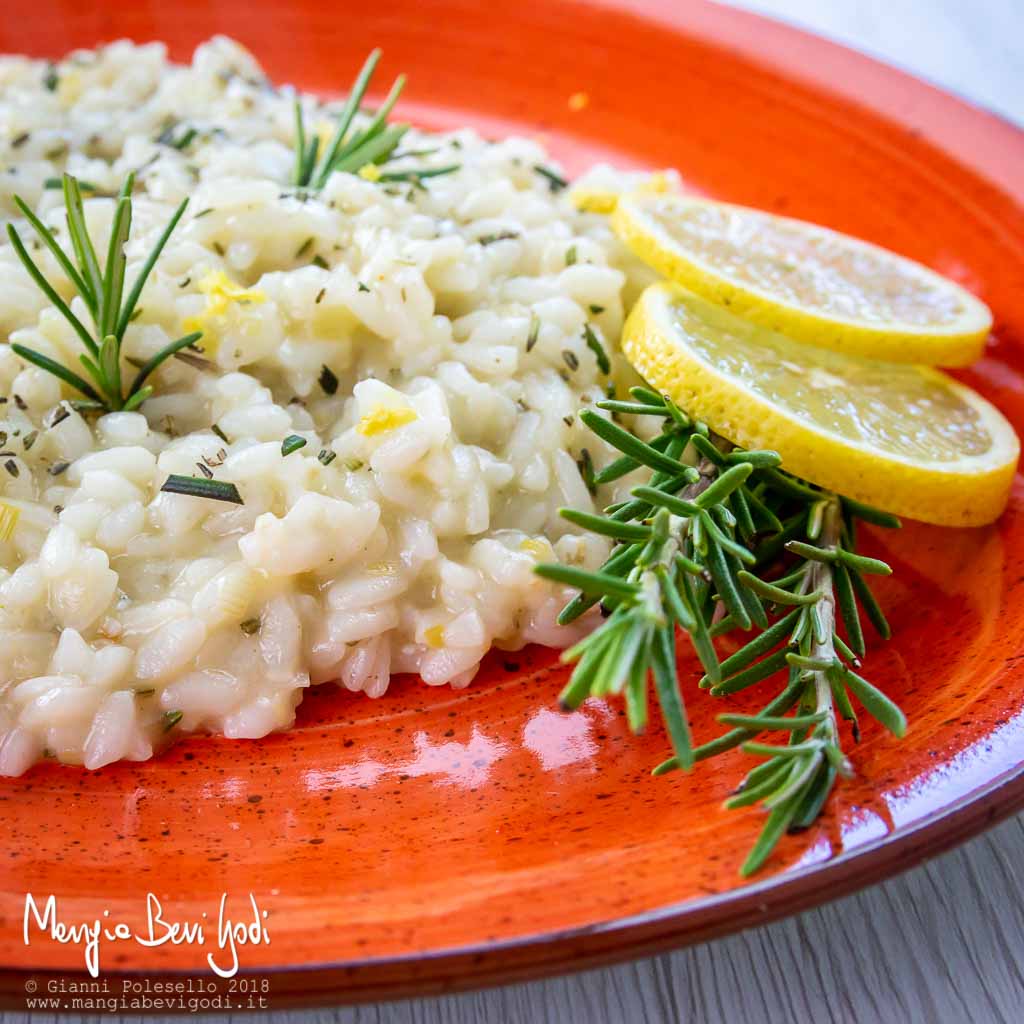 Risotto con limone e rosmarino