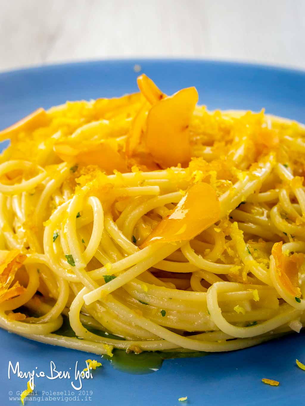 Spaghetti con bottarga - Mangia Bevi Godi - Blog di cucina e ricette