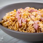 Pasta con noci e pancetta affumicata