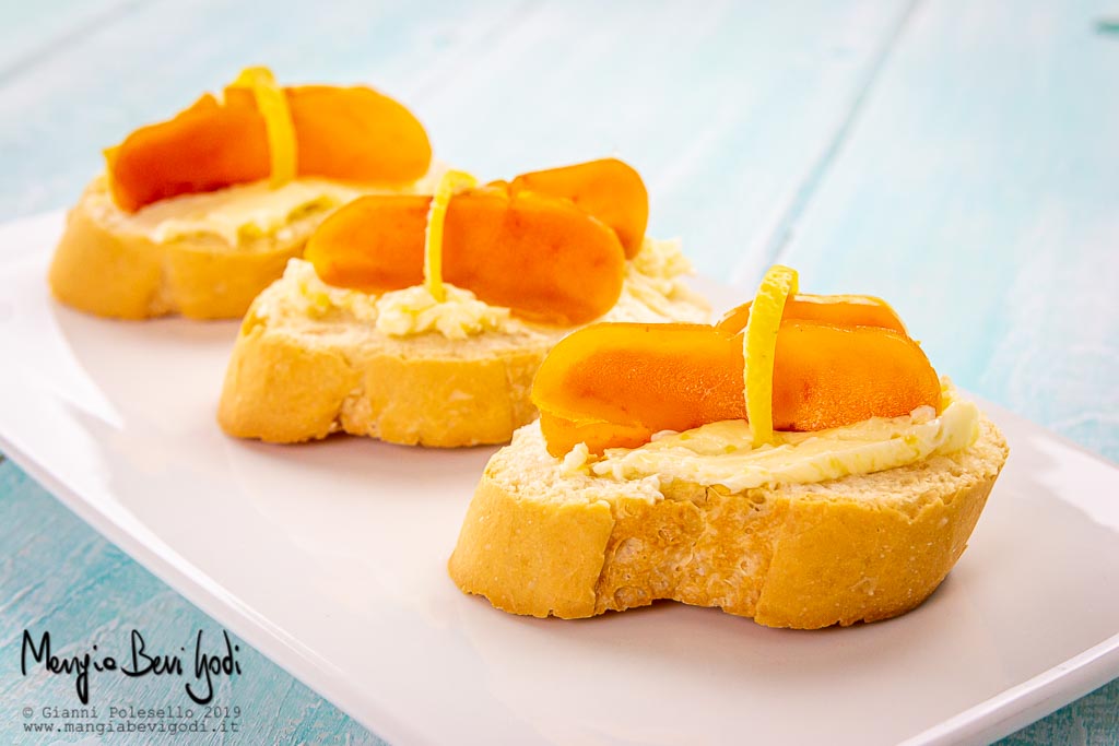 Crostini con bottarga