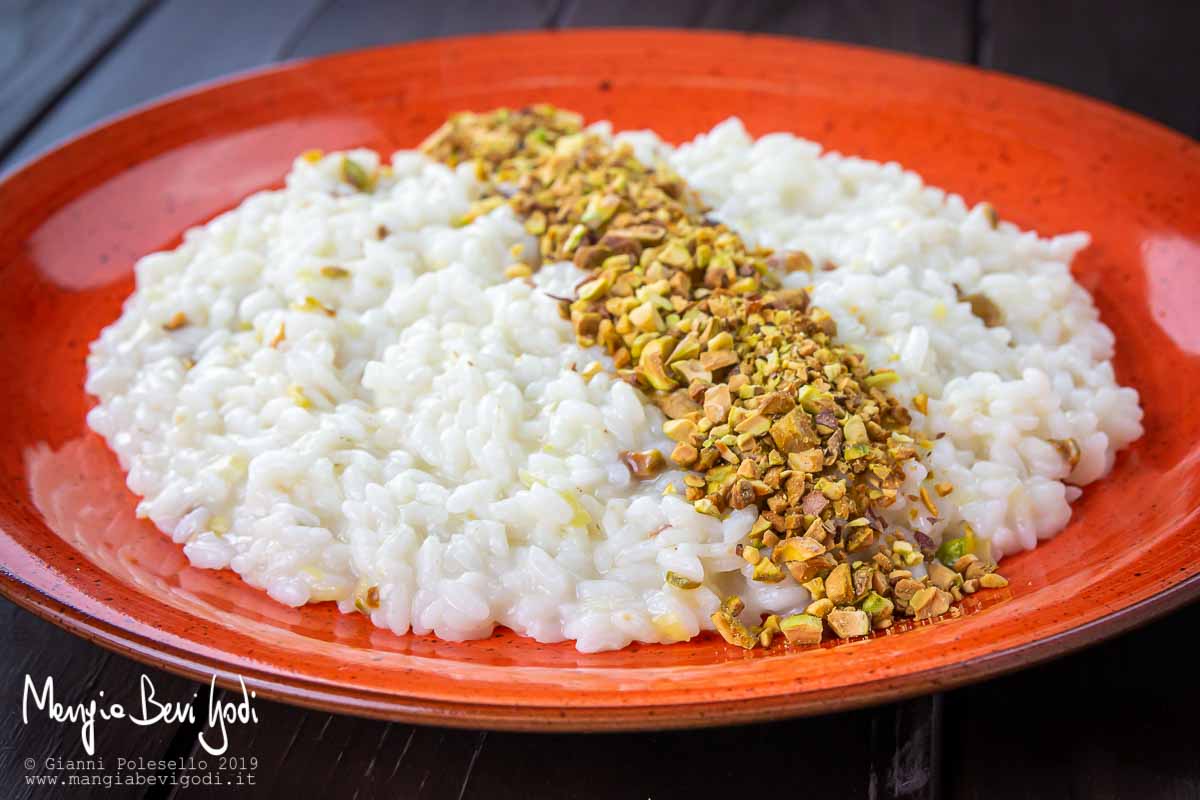 Risotto al pecorino e pistacchi