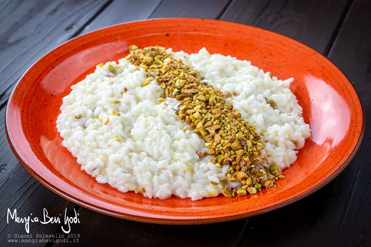 Risotto al pecorino e pistacchi