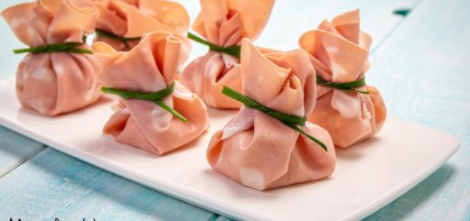 Fagottini di mortadella