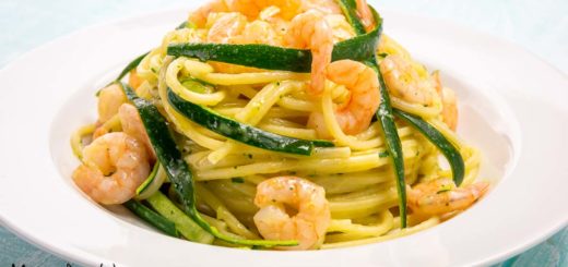 Pasta con zucchine e gamberetti