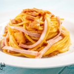 Pasta al sugo rosa con mortadella