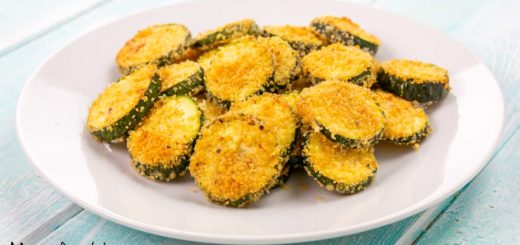 Chips di zucchine al parmigiano al forno