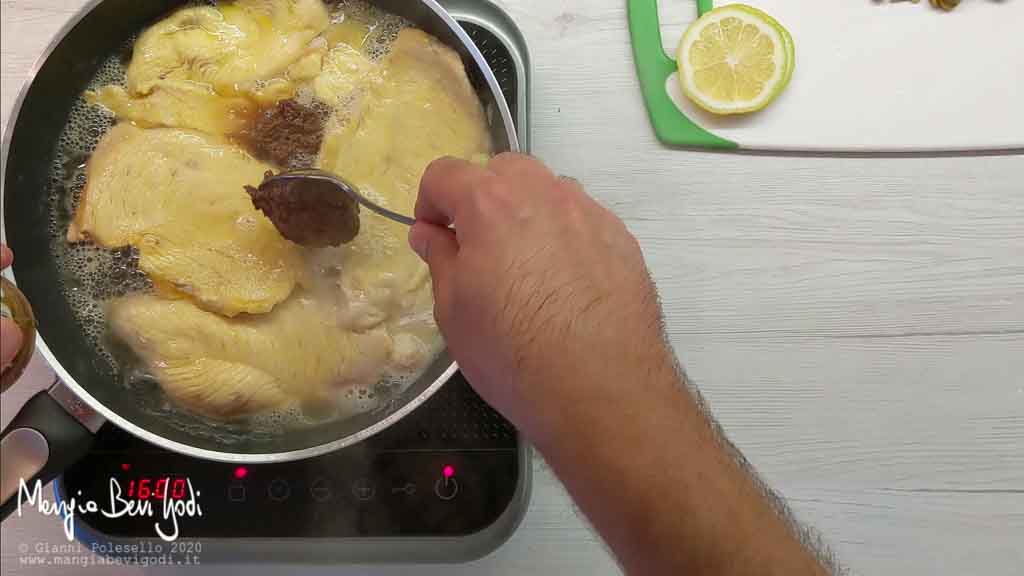 Cottura petto di pollo alle olive e limone