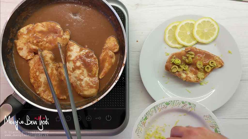 Cottura petto di pollo alle olive e limone