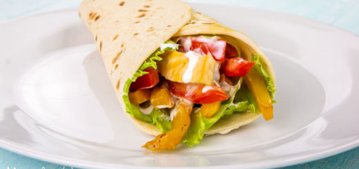 Chicken wrap con piadina arrotolata