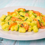 gnocchi al salmone e zucchine