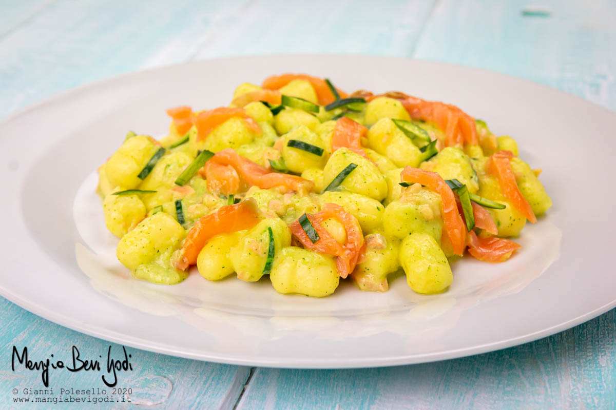 gnocchi al salmone e zucchine