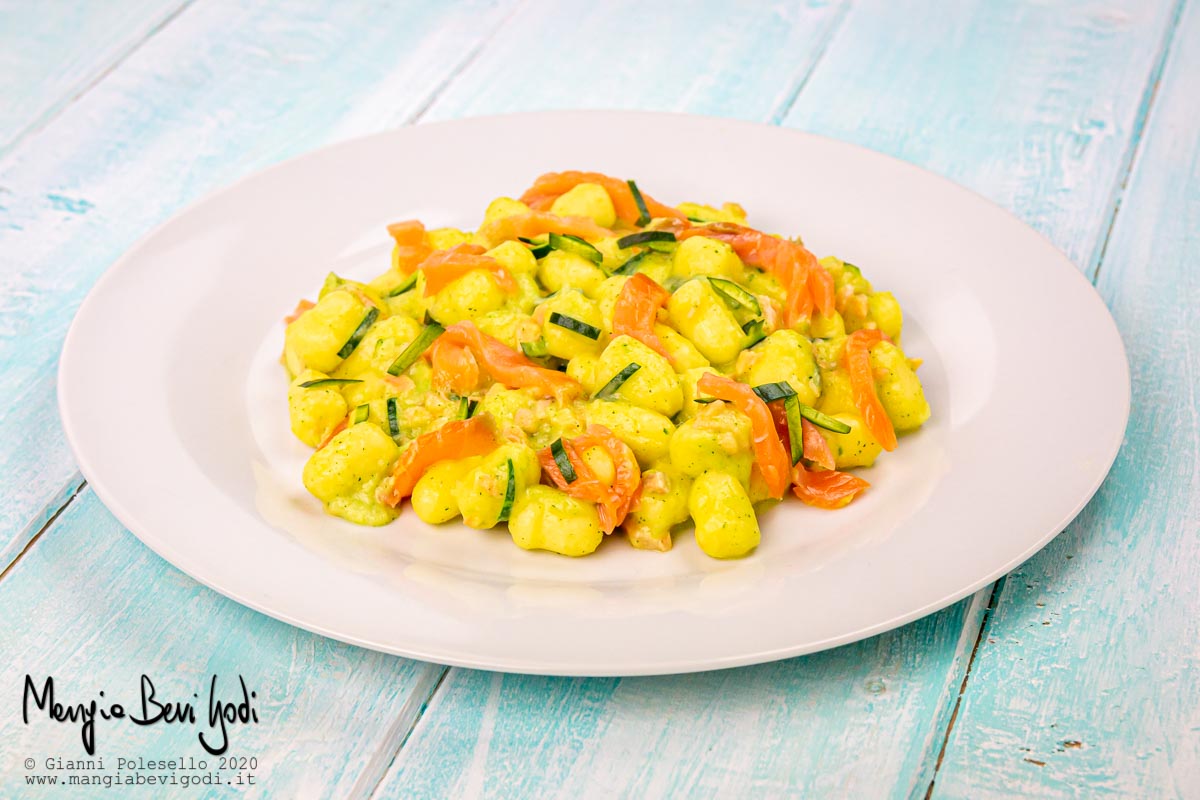 gnocchi al salmone e zucchine