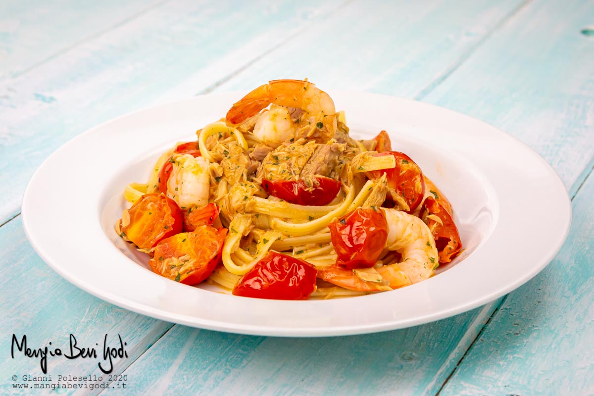 Linguine al tonno, gamberi e pomodorini