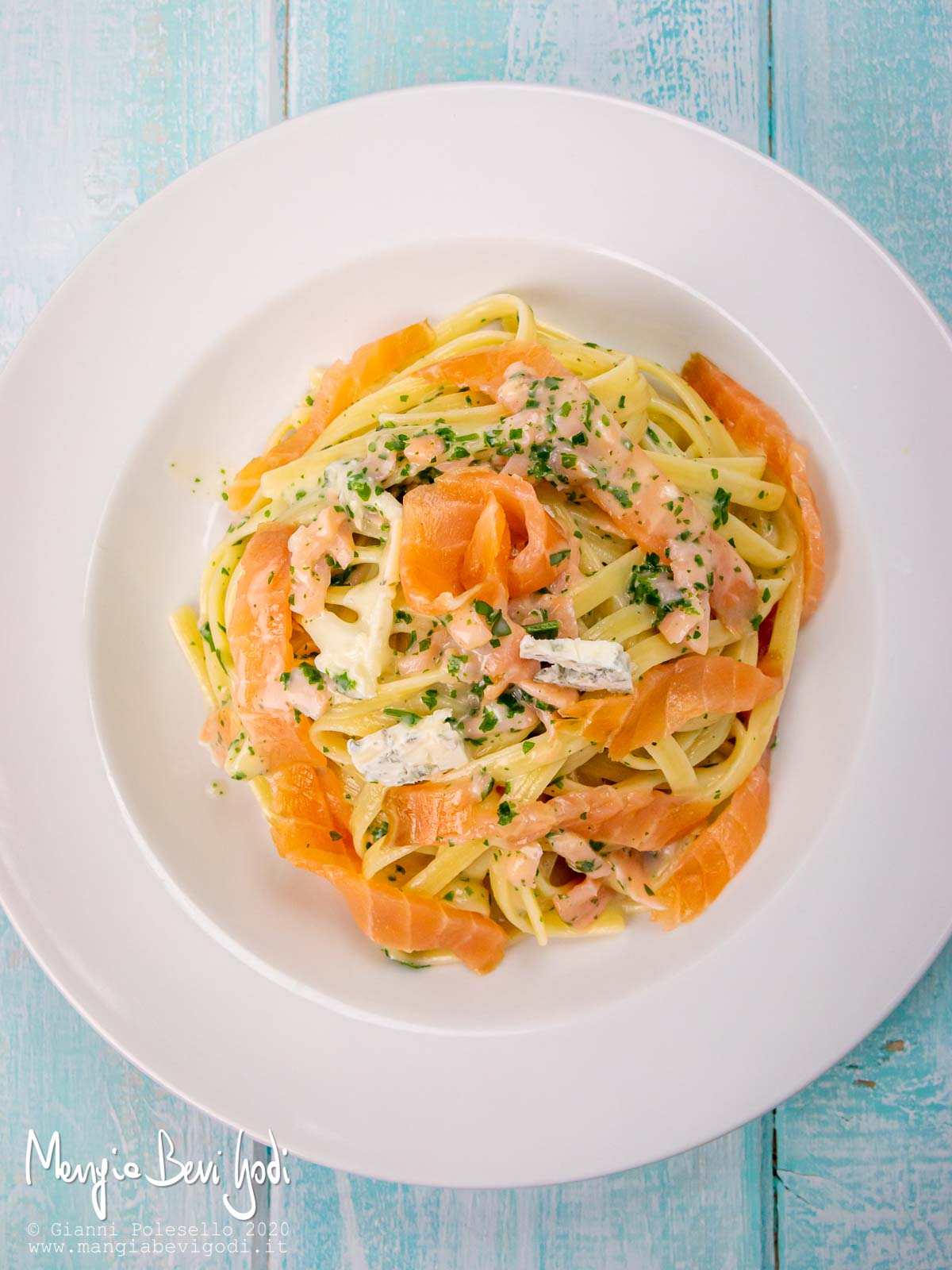 Pasta al salmone e gorgonzola