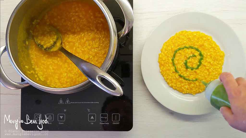 Impiattamento risotto alla zucca e gamberi