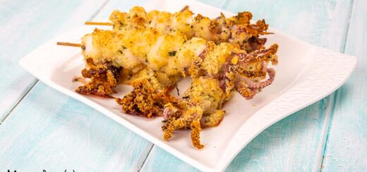 Spiedini di calamari al forno gratinati