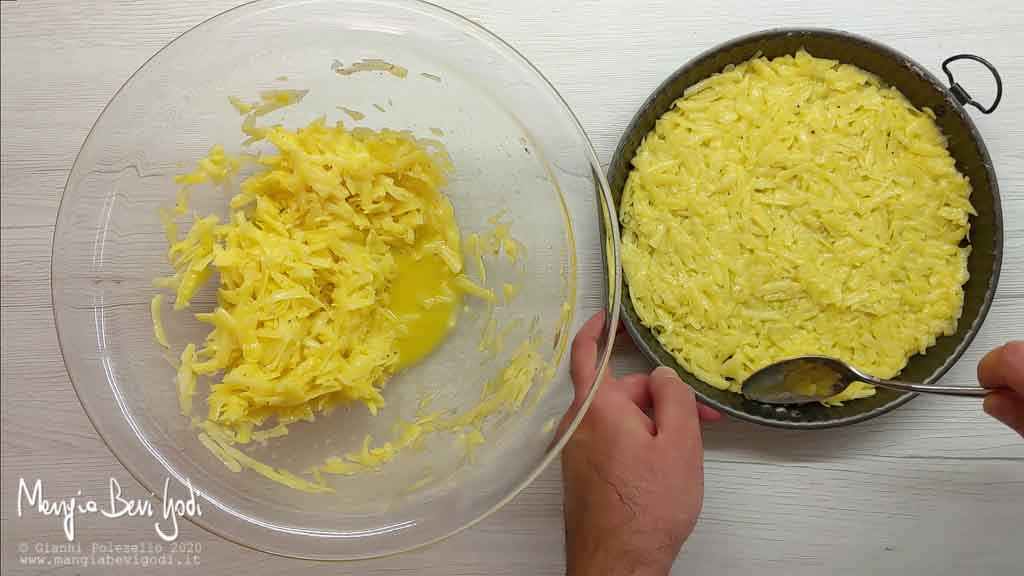 Preparazione base per pizza di patate