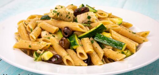 Pasta con sgombro e zucchine