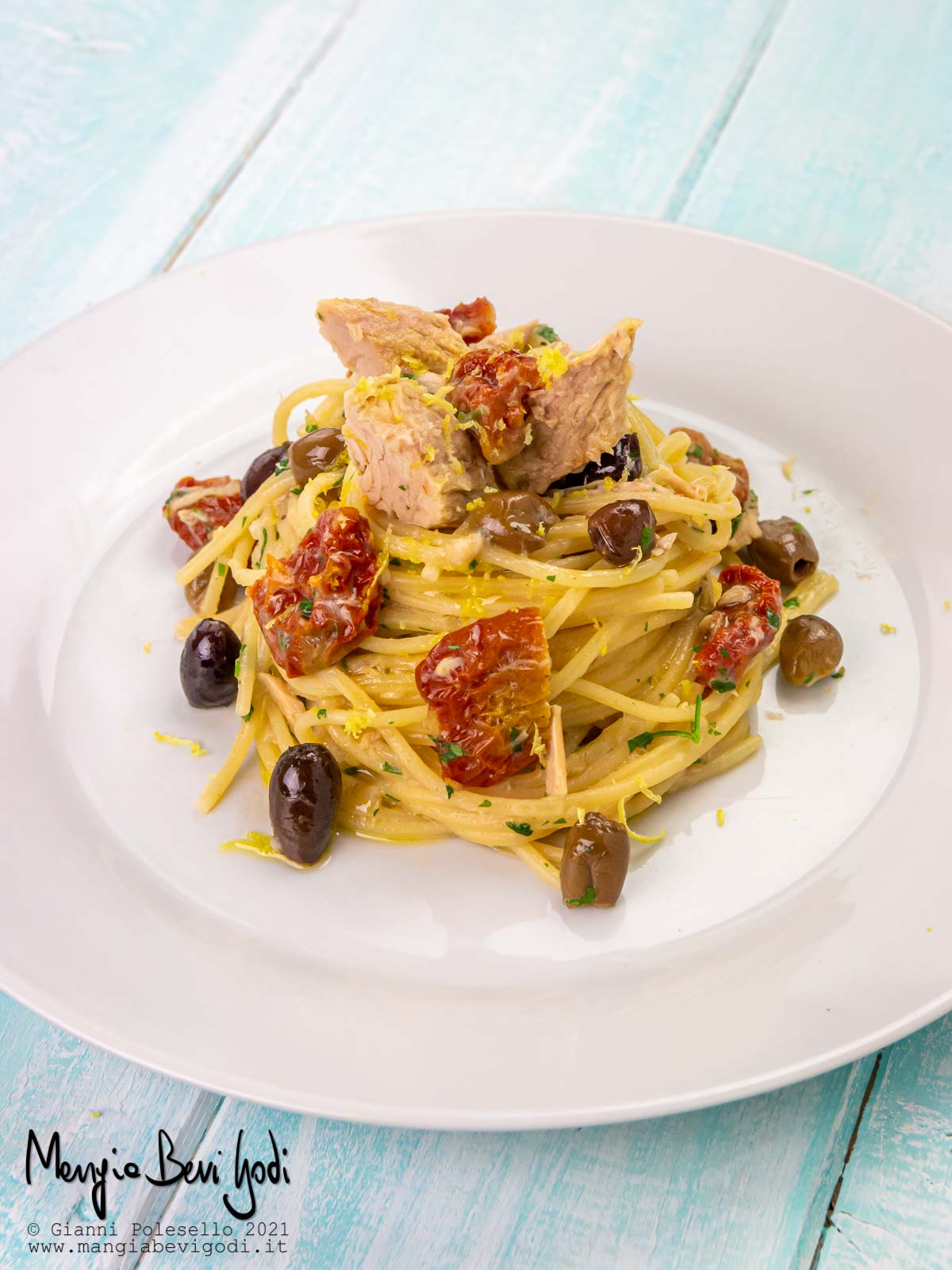 Pasta al tonno e pomodori secchi