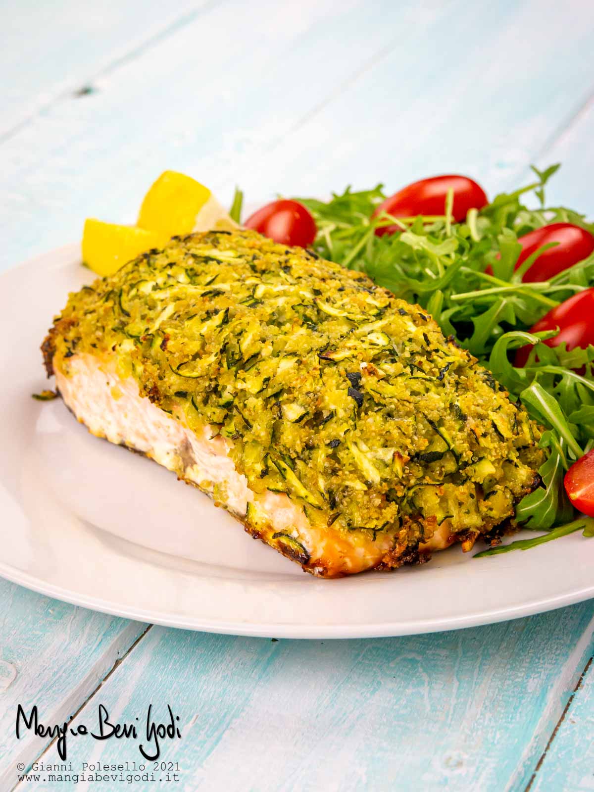 salmone in crosta di zucchine