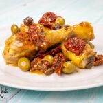 Cosce di pollo in padella alla mediterranea