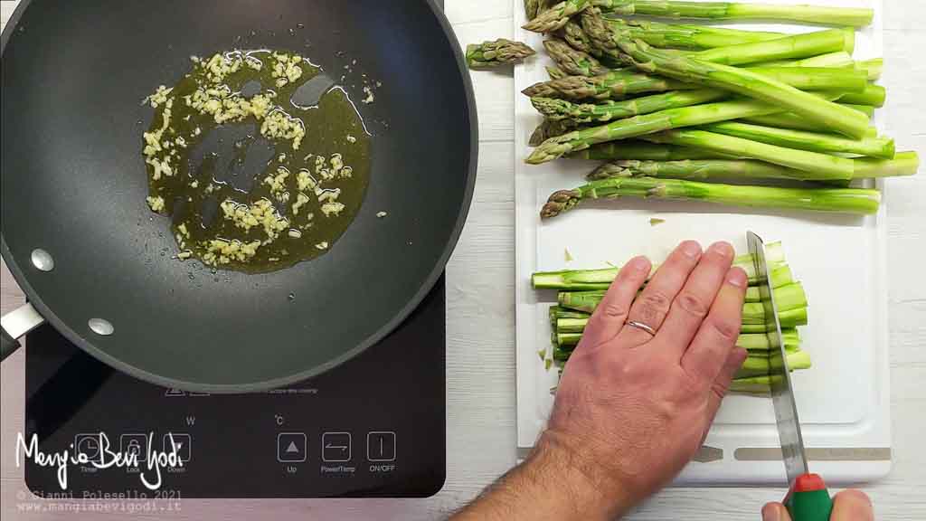 Tritare gli asparagi