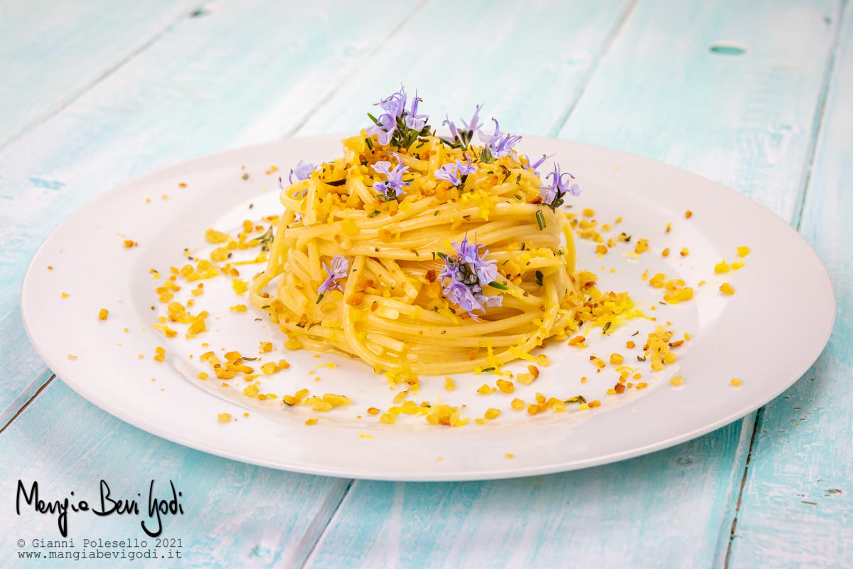 Pasta al limone e rosmarino