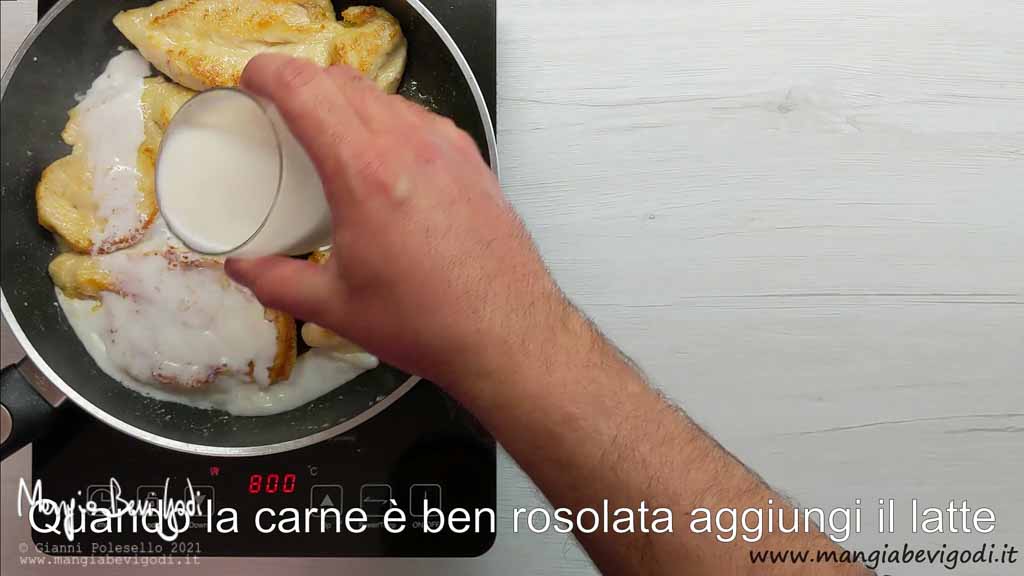 aggiungere il latte