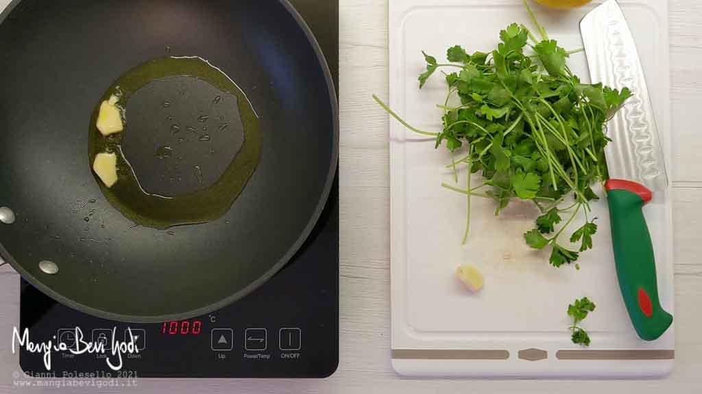 Insalata di gamberi, cannellini e arachidi