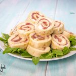 girelle di piadina con prosciutto crudo e stracchino