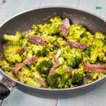 Broccoli in padella con acciughe
